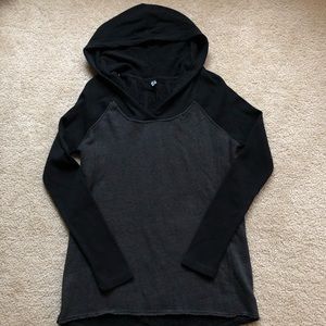 VGUC Fox Size XL Hooded Sweatshirt/Sweater